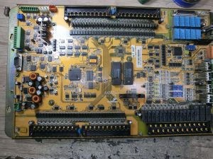 تعمیر برد CPU دستگاه تزریق پلاستیK668-برزین الکتریک