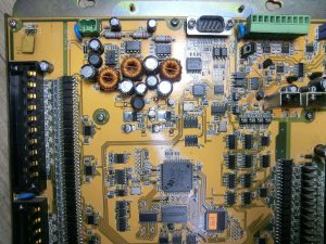 تعمیر برد CPU دستگاه تزریق پلاستیک -برزین الکتریک